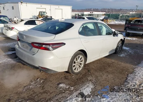 2023 Toyota Camry Le z USA, uszkodzony, nr VIN 4T1C11AK1PU140265